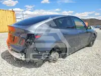 2023 Tesla Model Y фото