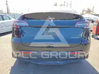 2023 Tesla Model Y фото