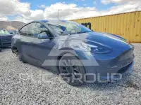 2023 Tesla Model Y фото