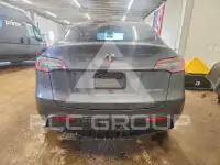 2023 Tesla Model Y фото