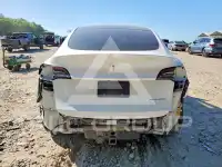 2023 Tesla Model Y фото