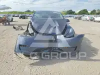 2023 Tesla Model Y фото