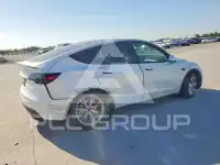 2023 Tesla Model Y фото