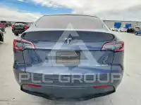 2023 Tesla Model Y фото