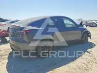 2023 Tesla Model Y фото