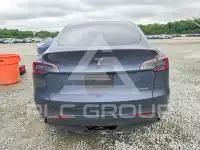 2023 Tesla Model Y фото