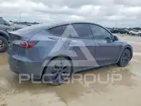 2023 Tesla Model Y фото