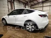 2023 Tesla Model Y фото