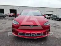 2023 Tesla Model X фото