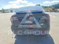 2023 Tesla Model X фото