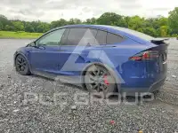 2023 Tesla Model X фото