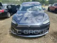 2023 Tesla Model X фото