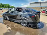 2023 Tesla Model X фото