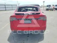 2023 Tesla Model X фото