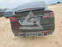 2023 Tesla Model X фото