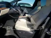 2023 Tesla Model X фото