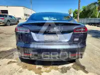 2023 Tesla Model S фото