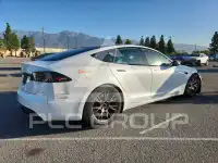 2023 Tesla Model S фото