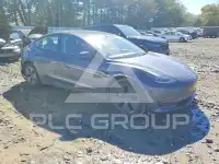 2023 Tesla Model 3 фото