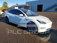 2023 Tesla Model 3 фото