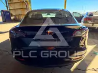 2023 Tesla Model 3 фото