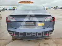 2023 Tesla Model 3 фото