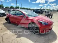 2023 Tesla Model 3 фото