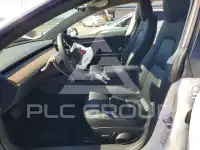 2023 Tesla Model 3 фото
