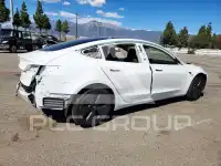 2023 Tesla Model 3 фото