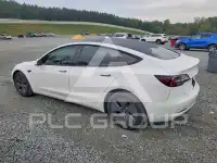 2023 Tesla Model 3 фото