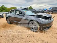 2023 Tesla Model 3 фото