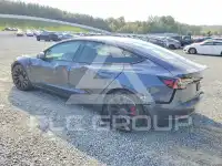2023 Tesla Model 3 фото