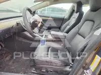 2023 Tesla Model 3 фото