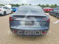 2023 Tesla Model 3 фото