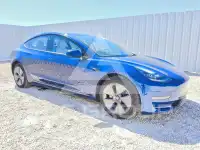 2023 Tesla Model 3 фото