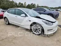 2023 Tesla Model 3 фото