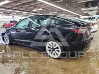 2023 Tesla Model 3 фото