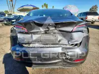 2023 Tesla Model 3 фото