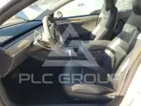 2023 Tesla Model 3 фото