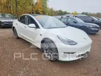 2023 Tesla Model 3 фото