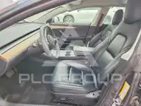 2023 Tesla Model 3 фото