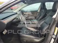 2023 Tesla Model 3 фото