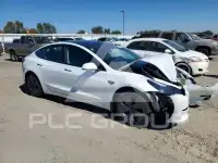 2023 Tesla Model 3 фото
