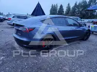 2023 Tesla Model 3 фото