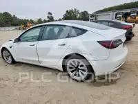 2023 Tesla Model 3 фото