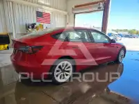 2023 Tesla Model 3 фото