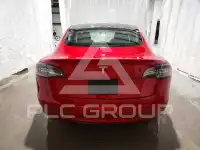 2023 Tesla Model 3 фото
