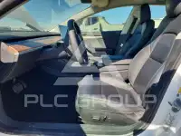 2023 Tesla Model 3 фото