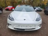 2023 Tesla Model 3 фото