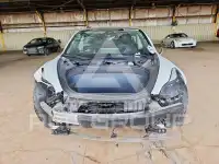 2023 Tesla Model 3 фото